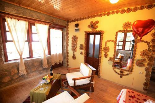 Hostal Faralya Yoruk Evi Hotel