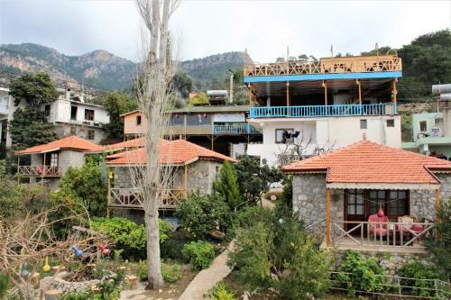 Hostal Faralya Yoruk Evi Hotel