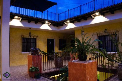 Albergue Maison Bougainvillea