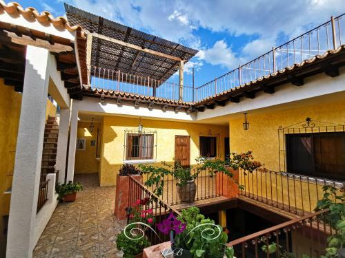 Albergue Maison Bougainvillea