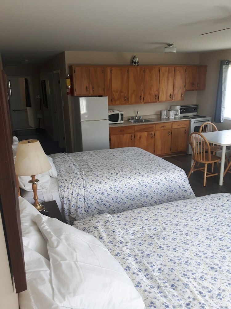 Fair Isle Motel