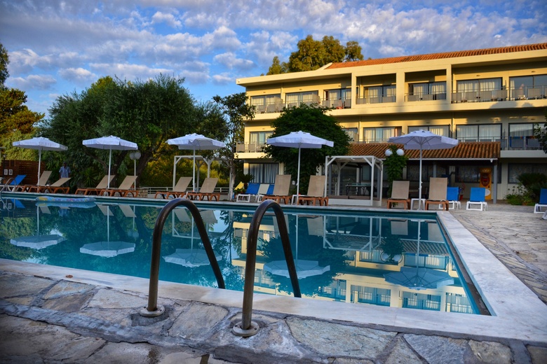 Hotel Dassia Holiday Club