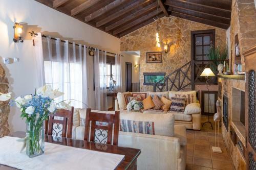Villa Maravilla Con Piscina Climatizada