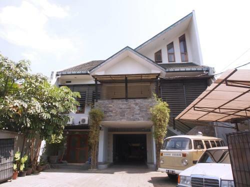 Hostal Ct 195