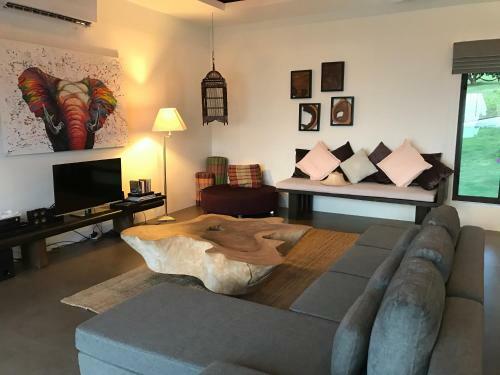 7 Bedroom Luxury Seaview Villa Angthong Hills