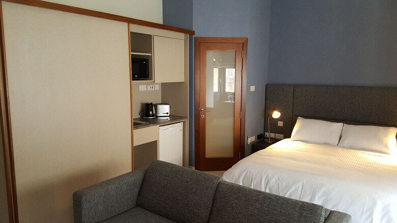 Hostal D Townhouse Boutique Suites