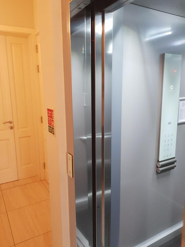 Hostal D Townhouse Boutique Suites