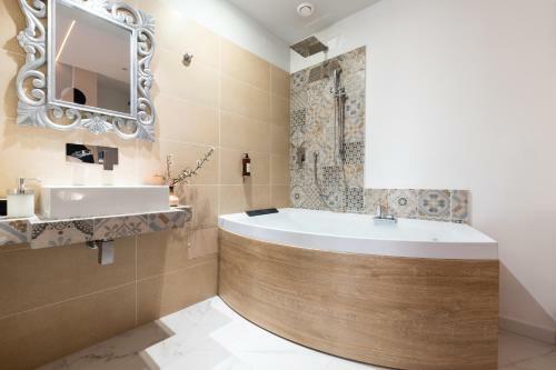 Hostal Lucenova