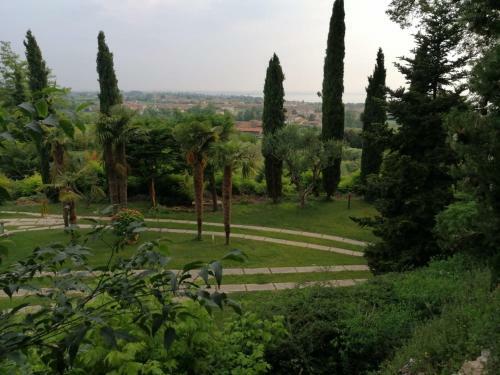 Villa D'epoca Sul Lago Di Garda Con Piscina Interna E Parco Con Laghetto