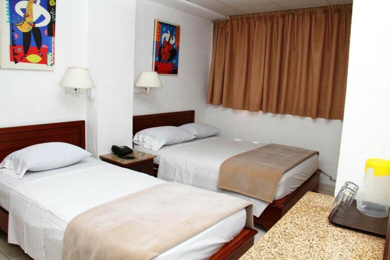 Hotel California Panama