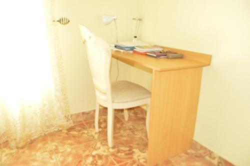 Hostal The Crown Inn Guest House