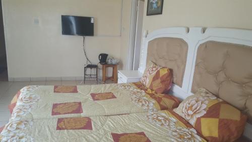 Hostal The Crown Inn Guest House