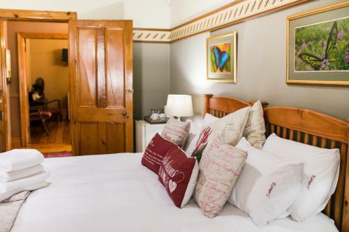 Hostal Van Dykshuis Guest House