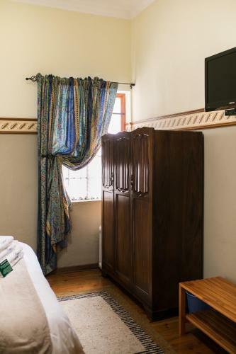 Hostal Van Dykshuis Guest House