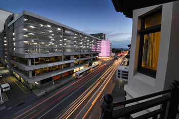 Hotel Quest Mansions