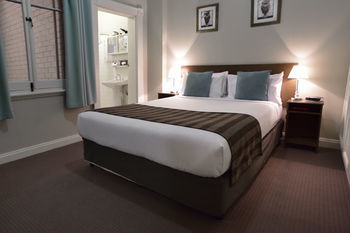 Hotel Quest Mansions