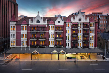 Hotel Quest Mansions