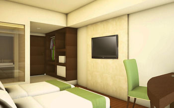 Hotel Grand Whiz Poins Square Jakarta