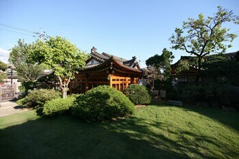 Bonum 1957 Hanok Stay And Hotel