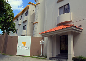 Hotel Maria Jose Suites