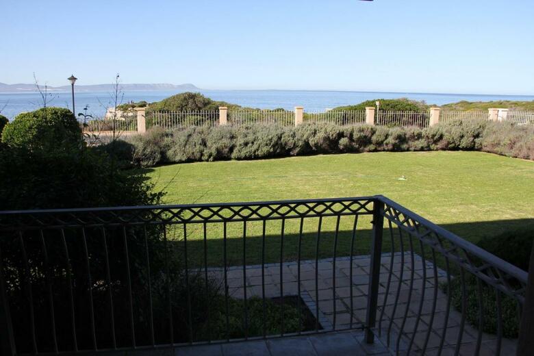 Hotel On The Cliff Guest House