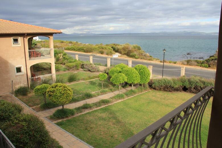 Hotel On The Cliff Guest House