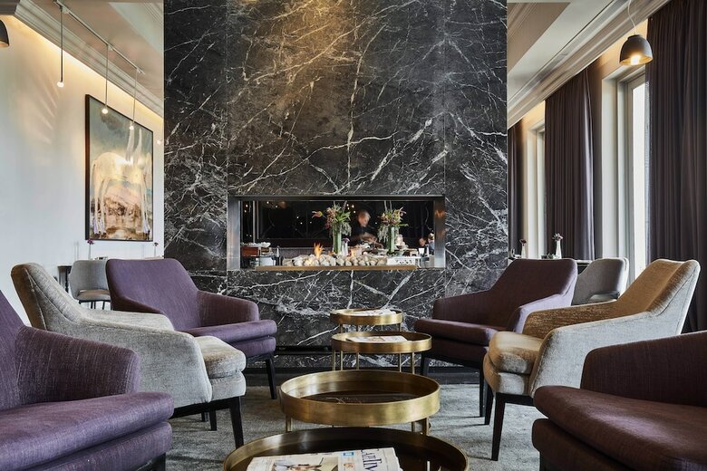 Queen Victoria Hotel