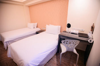 Taichung Kiwi Express Hotel - Chenggong Rd