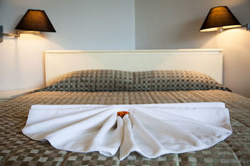 Bird Of Paradise Hotel & Apartments