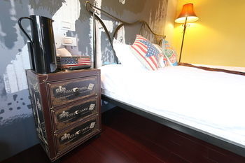 Mystery 13 B&B