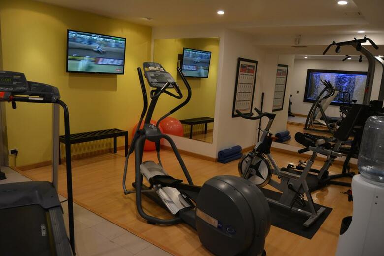 Madisson Inn Hotel & Luxury Suites