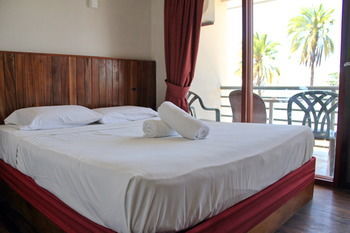 Tropic Of Capricorn - Hostel