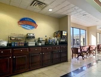 Hotel Baymont Inn & Suites