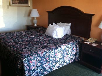 Motel 6 Calera