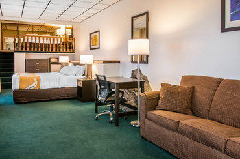 Motel Quality Inn And Suites