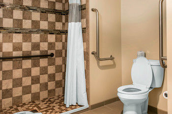 Motel Quality Inn And Suites