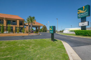 Motel Quality Inn And Suites