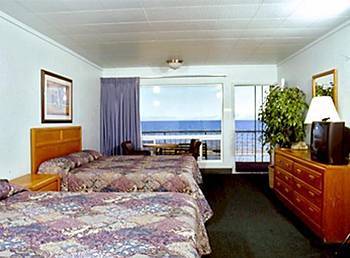 Motel Ferrari's Crown Resort