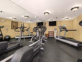 Hotel Baymont Inn And Suites Gainesville