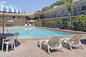 Motel Days Inn Gainesville University