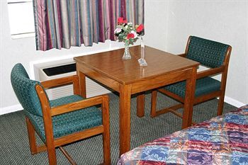 Motel Express Inn & Suites