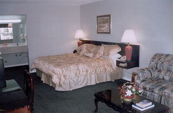 Motel Express Inn & Suites
