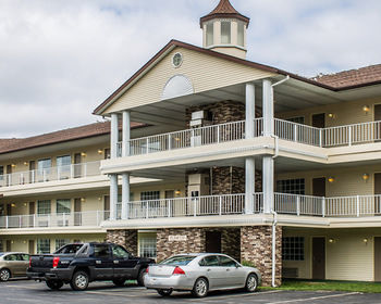 Motel K Royale Lakefront Inn