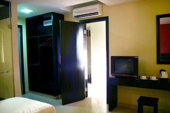 Hotel De Nice Inn