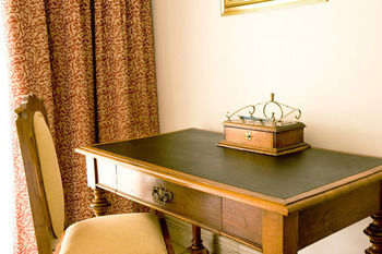 Bed & Breakfast Burkleigh House