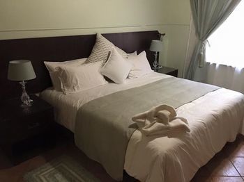 Elsje's Country Inn Hostel