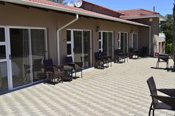 Hotel Lakeview Guest House & Conference Centre