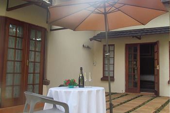 Bed & Breakfast Tweyamo Guest House