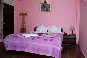 Hotel Travelers Home P. Ltd.