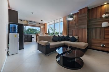 Court Meridian Hotel And Suites